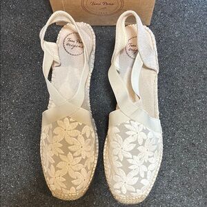 Women's Cream Espadrille Shoes